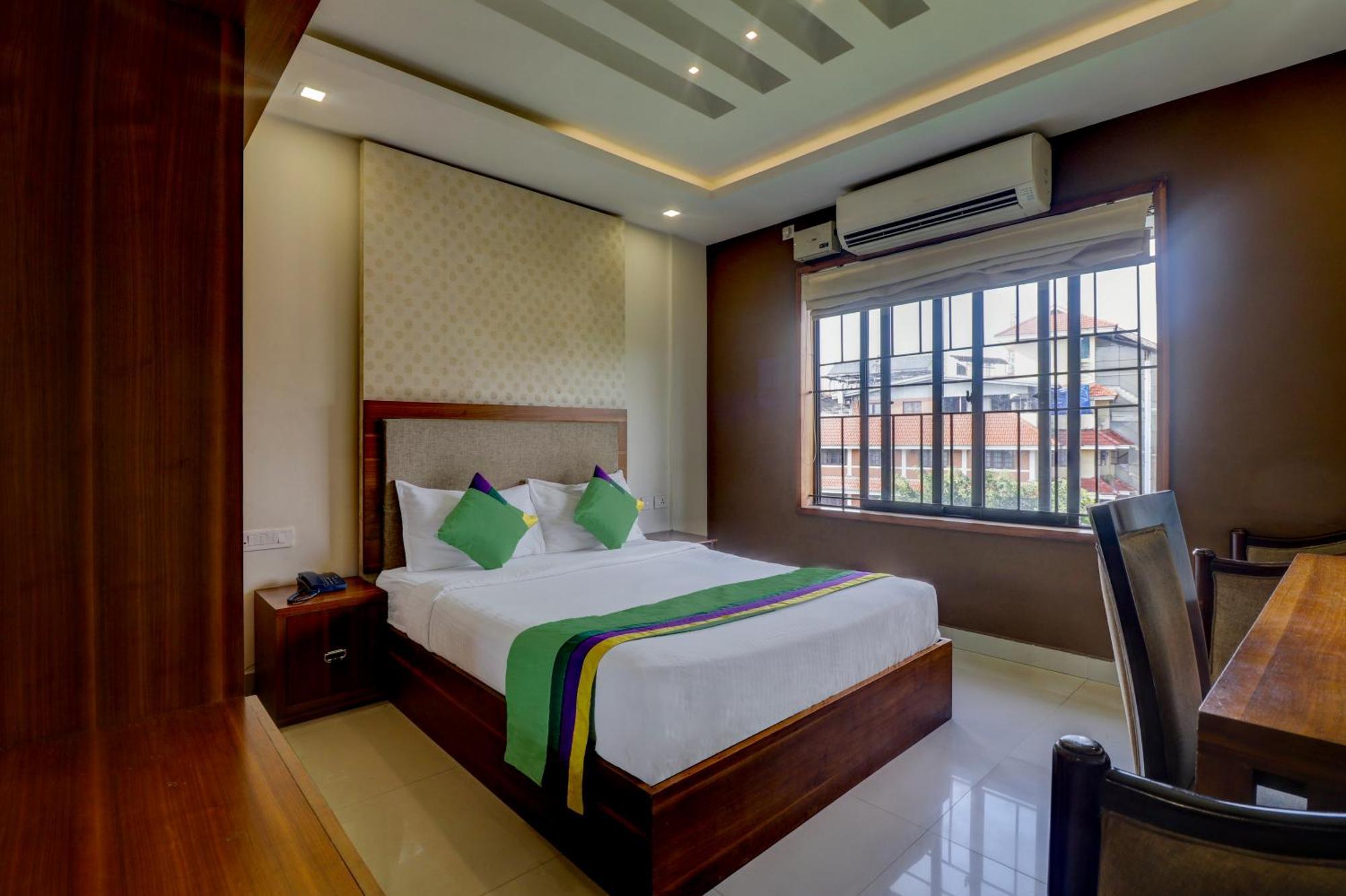 Itsy By Treebo - Rotano Glitz Inn Kozhikode Exterior photo